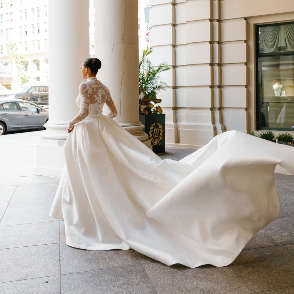 Silk Overskirt in Ivory/Off-white